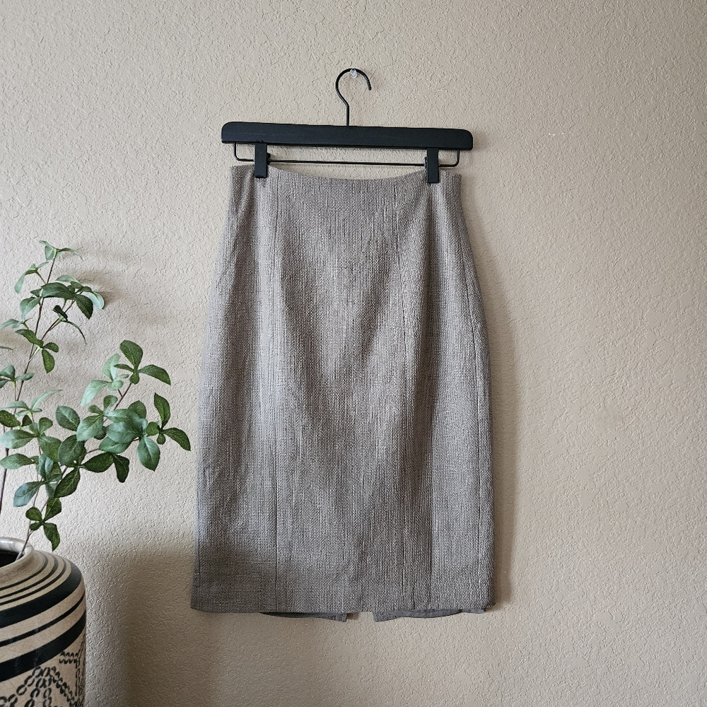 Banana Republic Pencil Skirt, Size 2 | Green